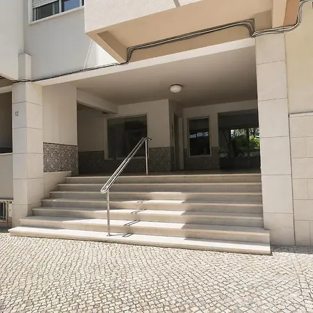 Pansiyon Oeiras Central, Near Beach & Public Transport